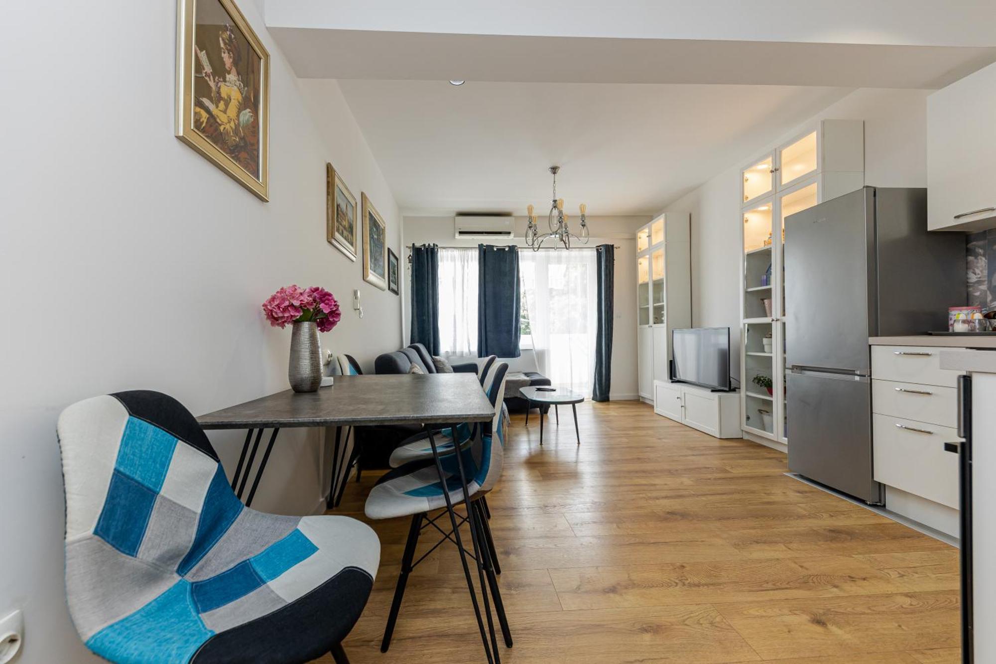 House Niko M With 6 Apartments Split Exterior foto