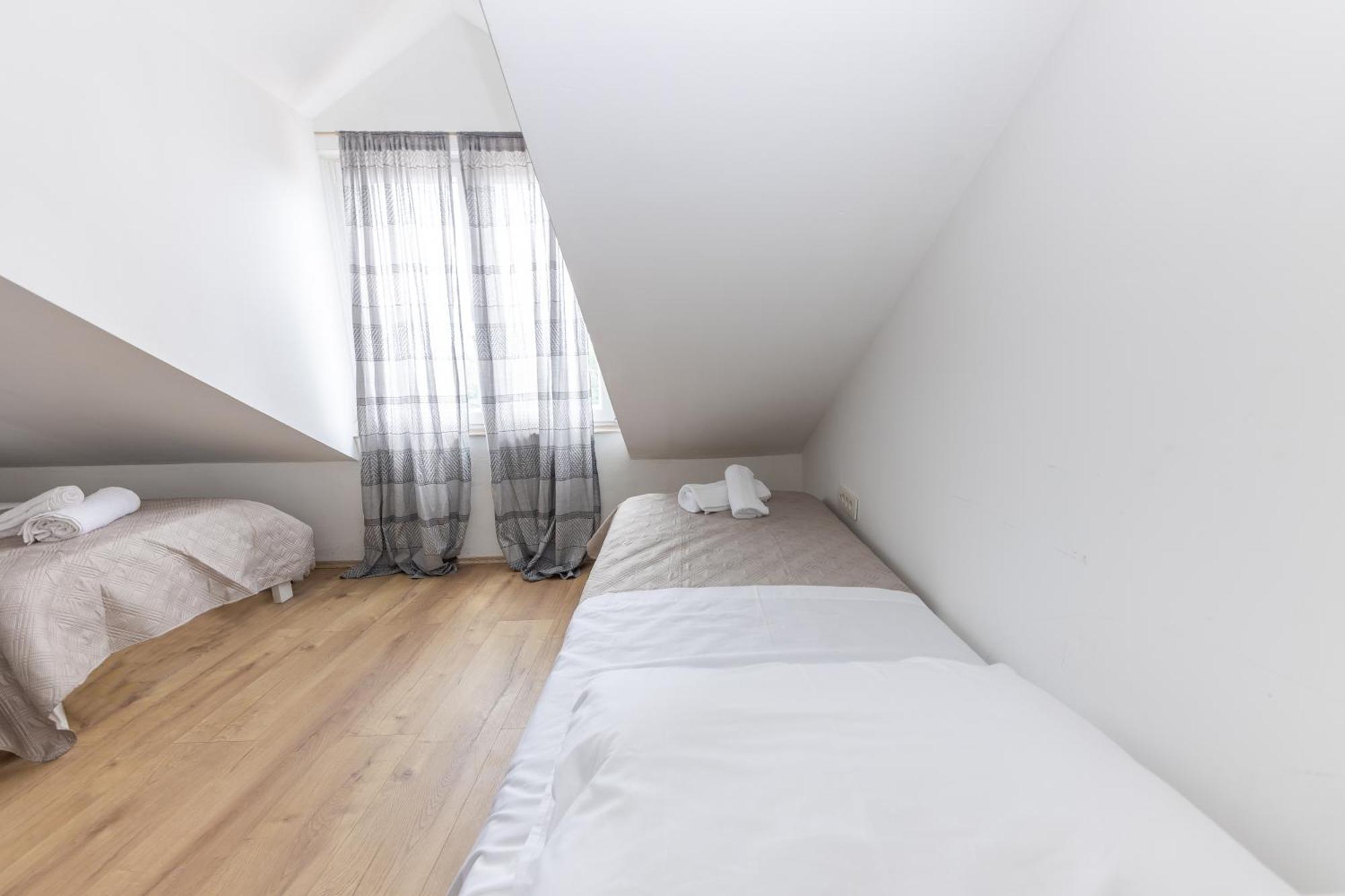 House Niko M With 6 Apartments Split Exterior foto
